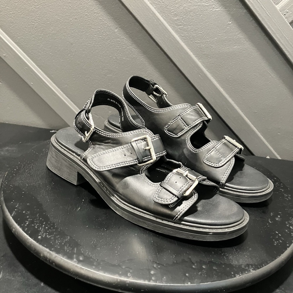 American Eagle Women's 8.5 Black Fisherman Buckle Chunky Sandals Lug Sole